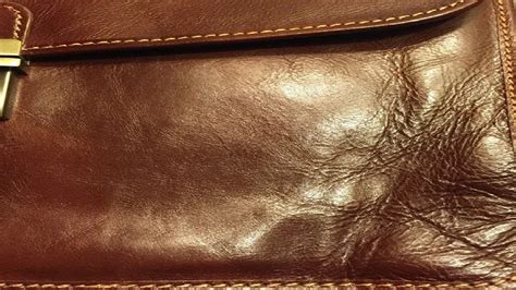 leather bag creases.